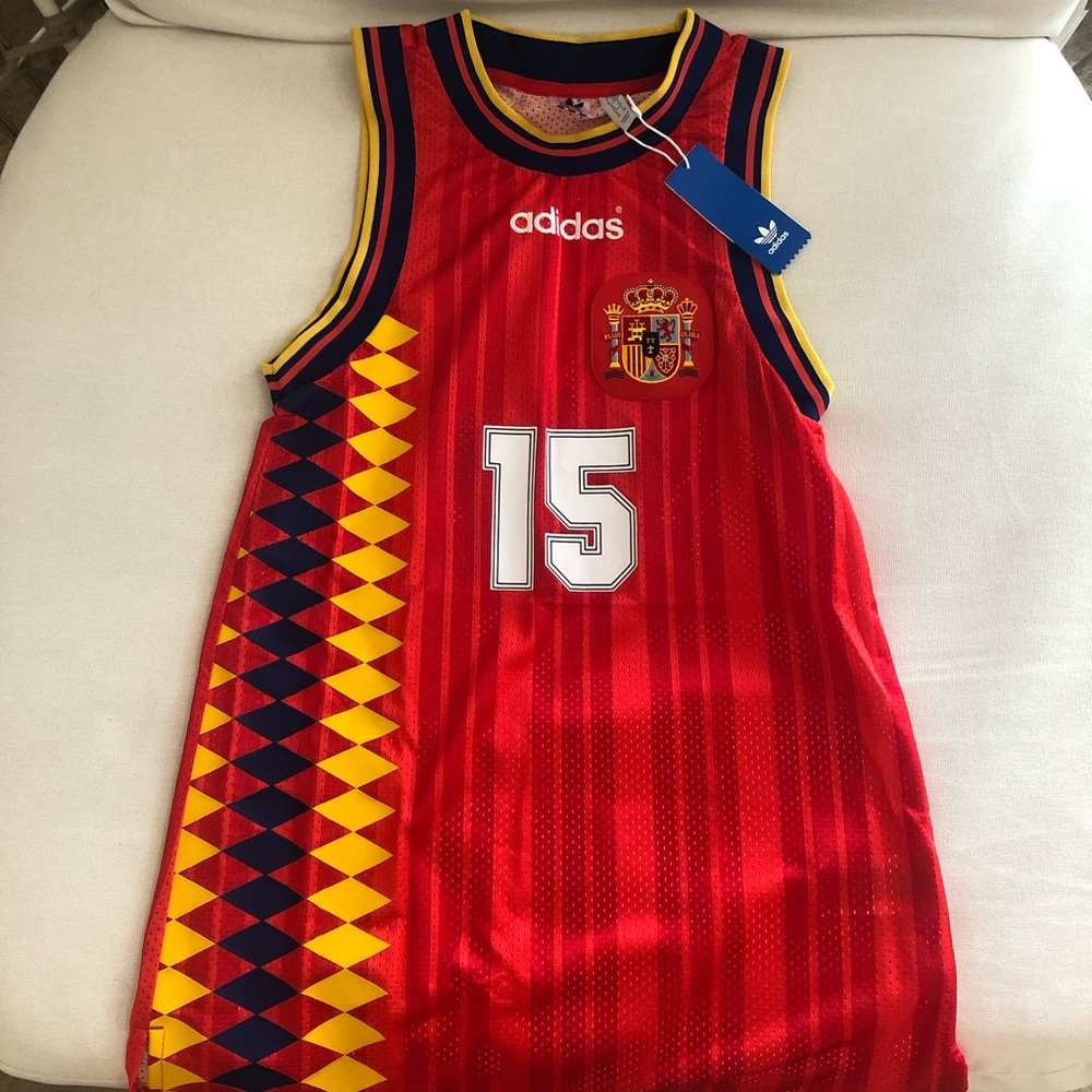 NWT Adidas Tank Top Women's Spain Soccer Jersey Dress World Cup CE2311 - Picture 3 of 8
